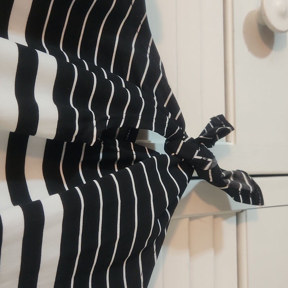 Cato Black and White Womens Top - Picture 2 of 4